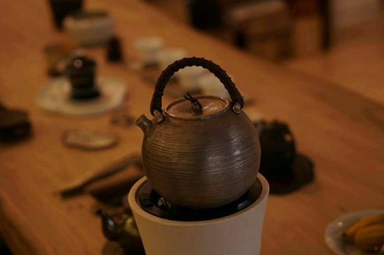 蒸茶和煮茶還有泡茶有什么區(qū)別，泡茶煮茶蒸茶哪個好喝？