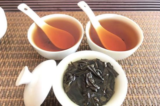大紅袍第一泡要倒掉嗎，洗茶水需倒掉但第一泡出湯