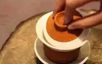 三才蓋碗的正確拿法，三才蓋碗抓碗法圖解