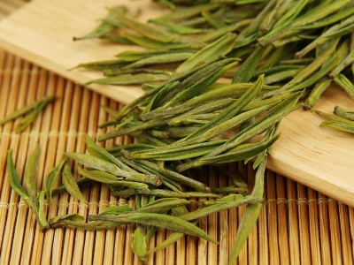 安吉白茶的功效與作用，簡單概括安吉<a href=http://www.outwitseo.com/fenlei/baicha/ target=_blank class=infotextkey>白茶功效</a>