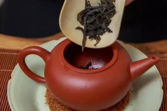 什么泥料的紫砂壺沖泡肉桂，武夷巖茶肉桂用哪種紫砂壺好？