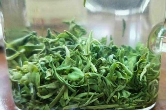 什么茶葉容易放香精，香精茶有什么危害？