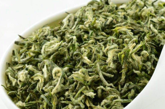 真假碧螺春泡水后區(qū)別，蘇州洞庭碧螺春怎樣鑒別好壞？