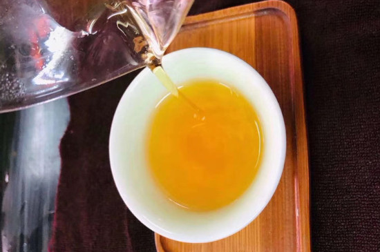 茶葉過期5年了但沒開封，茶葉放久了能喝嗎