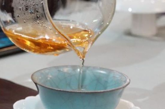 什么茶葉容易放香精，香精茶有什么危害？