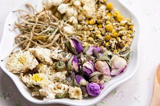 祛濕最有效的泡花茶，濕氣重適合泡什么花茶？