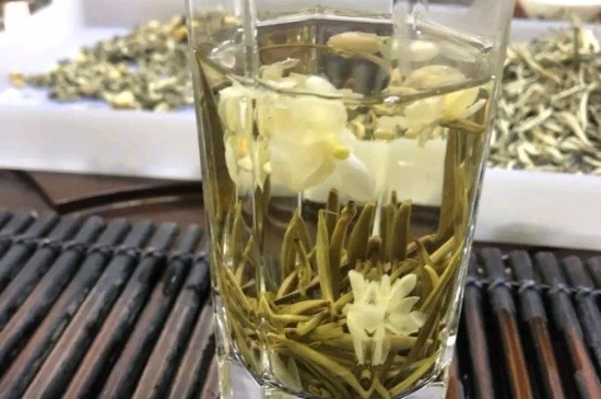 茉莉花花茶能煮嗎，喝茉莉花茶適合煮好還是泡好？