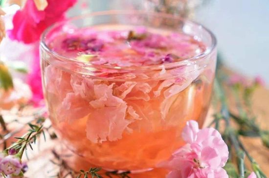 玫瑰花的最佳搭配，喝玫瑰花茶搭配什么喝好？