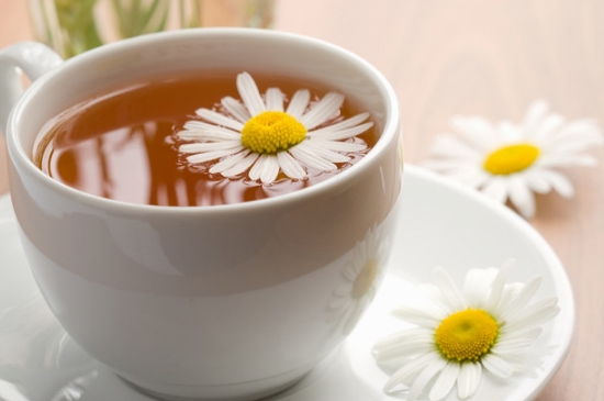 經(jīng)常菊花泡水好嗎，喝菊花茶有什么好處？