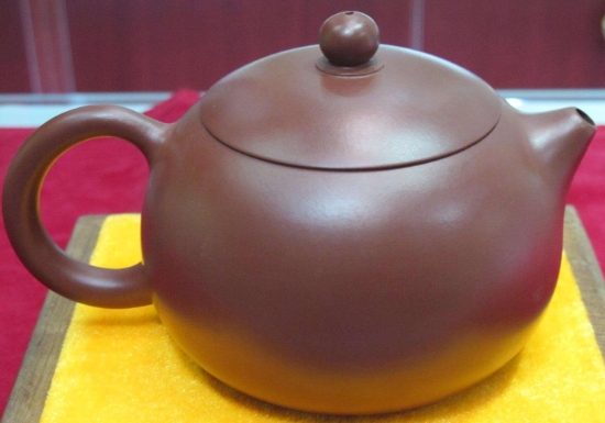 宜興紫砂壺四大經(jīng)典壺型叫什么，傳統(tǒng)紫砂四大名壺介紹