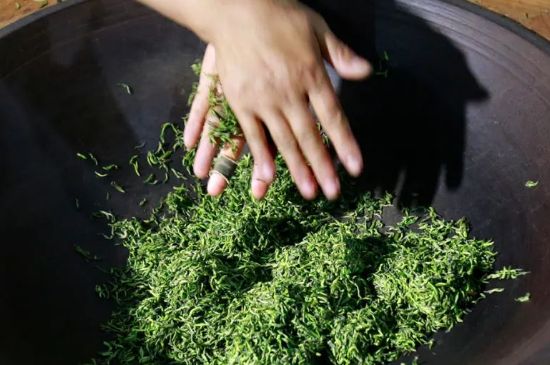 茶葉怎么炒制才香，怎樣炒茶葉更香？