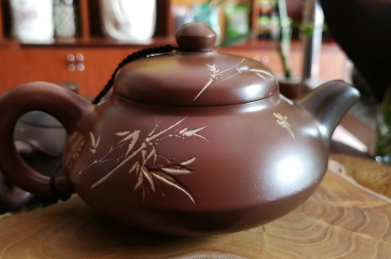 坭興陶主要泡什么茶，廣西坭興陶壺適合泡哪些茶？
