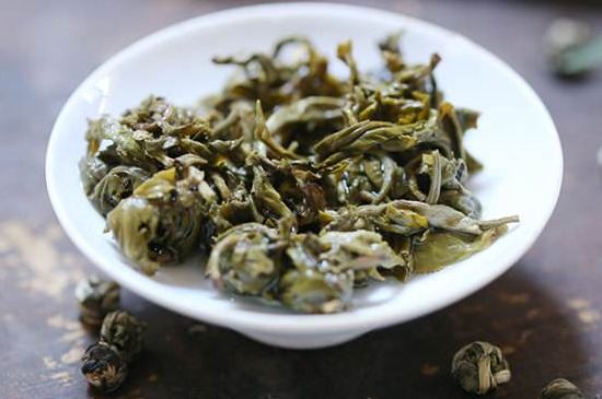 茉莉龍珠泡開后為什么都是梗，茉莉龍珠泡開后什么樣？