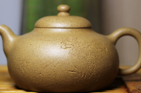 朱泥壺適合泡紅茶嗎，紅茶適合泡紫泥還是朱泥壺