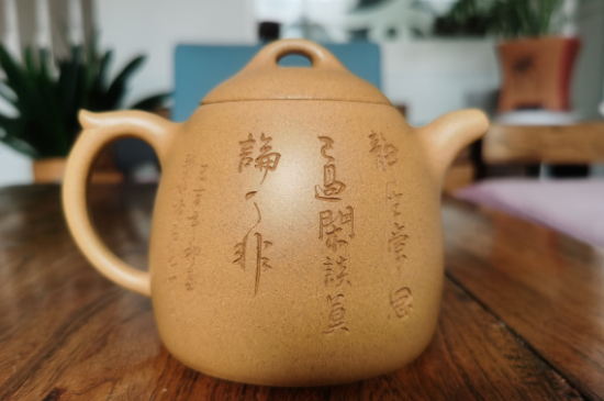 紫砂開(kāi)壺和不開(kāi)壺的區(qū)別，紫砂壺開(kāi)壺的正確方法及開(kāi)壺建議