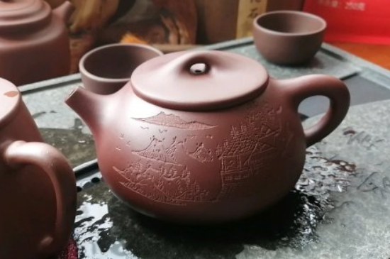 紫砂開(kāi)壺和不開(kāi)壺的區(qū)別，<a href=http://www.outwitseo.com/chaju/zisha/ target=_blank class=infotextkey>紫砂壺開(kāi)壺</a>的正確方法及開(kāi)壺建議