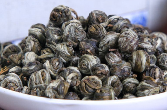 茉莉龍珠一次泡幾顆，茉莉龍珠一一杯放幾顆