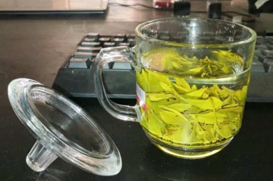 常見的七大材質(zhì)的茶具優(yōu)缺點，用什么材質(zhì)的茶具泡茶最好？