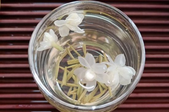 茉莉泡水禁忌，喝茉莉茶葉有什么禁忌