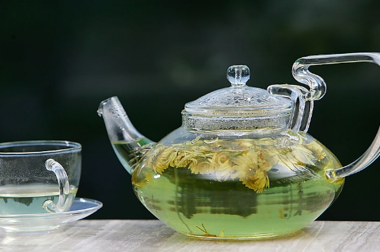 菊花茶天天喝行嗎，每天喝菊花泡茶喝好嗎？