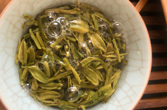 什么綠茶茶葉唇齒留香，哪個(gè)品種綠茶香氣好？