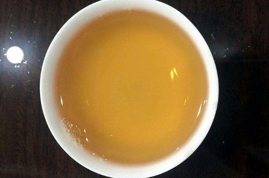 白茶三年為藥七年為寶的原理，為什么說(shuō)一年茶三年藥七年寶？