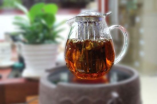 福鼎白茶要喝老的嗎，為什么喝白茶要喝老茶存新茶？