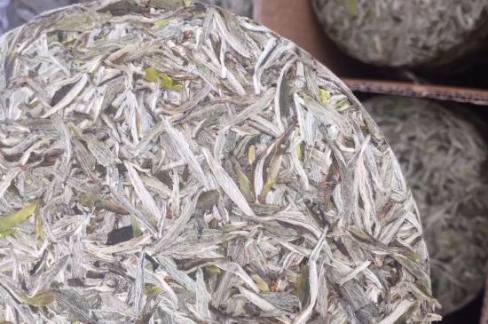 7年壽眉和2年白牡丹哪個(gè)好，老白茶壽眉與白牡丹的口感區(qū)別