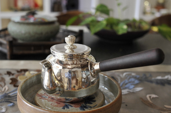黑茶用什么壺煮最好，黑茶用什么煮效果好？