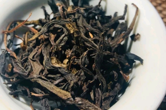 長期喝巖茶會上火嗎？巖茶這樣喝了容易上火！