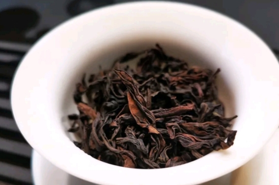 長期喝巖茶會上火嗎？巖茶這樣喝了容易上火！