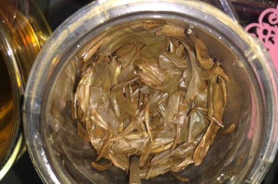 金駿眉有幾個(gè)品種分哪幾個(gè)級(jí)別？按茶樹劃分5個(gè)等級(jí)！