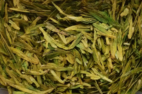 西湖龍井茶毫和發(fā)霉區(qū)別圖片，長(zhǎng)霉的龍井茶葉會(huì)是什么樣？