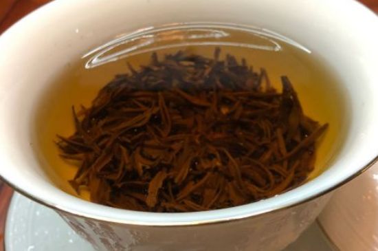 女人晚上喝紅茶好嗎，女人紅茶啥時(shí)候喝最好？