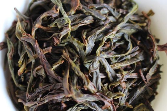 蜜蘭香和鴨屎香區(qū)別，鳳凰單樅鴨屎香vs蜜蘭香圖片對(duì)比