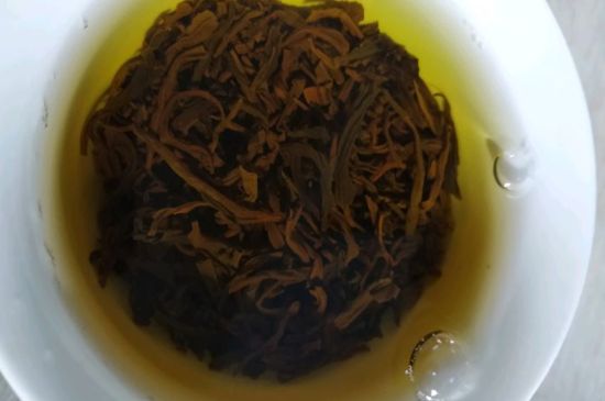 正山小種很細(xì)還很黑亮，正山小種越細(xì)越好嗎