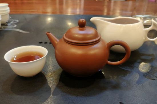 大紅袍煙熏味是好茶嗎，能不能喝對(duì)人體有壞處嗎