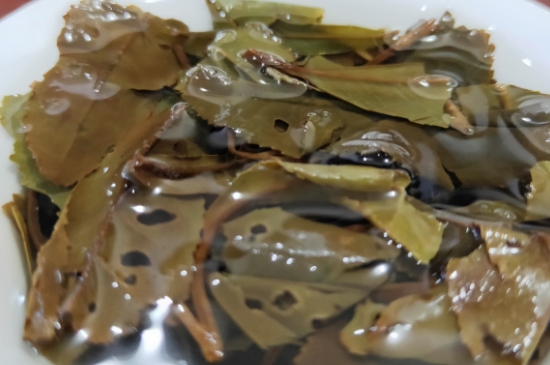 白茶三年為藥七年為寶的原理，為什么說(shuō)一年茶三年藥七年寶？