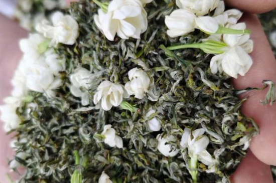 什么茶葉喝起來超級香，什么茶泡出來滿屋濃香?