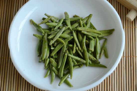 雀舌和竹葉青的區(qū)別，雀舌對(duì)比竹葉青圖片