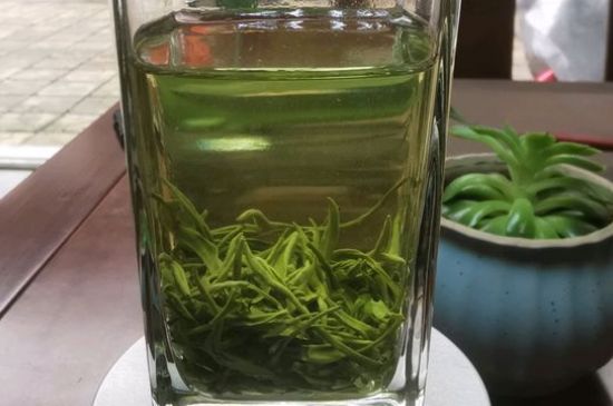 綠茶放了三年還能喝嗎，綠茶放久了喝了會怎樣