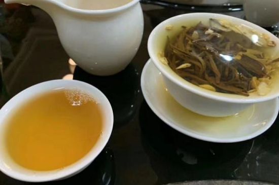 紅茶加冰糖的副作用，紅茶加冰糖好處和壞處
