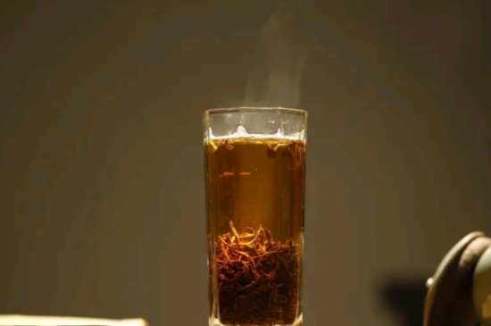 一天3杯紅茶抗癌，常飲紅茶對(duì)身體有好處！