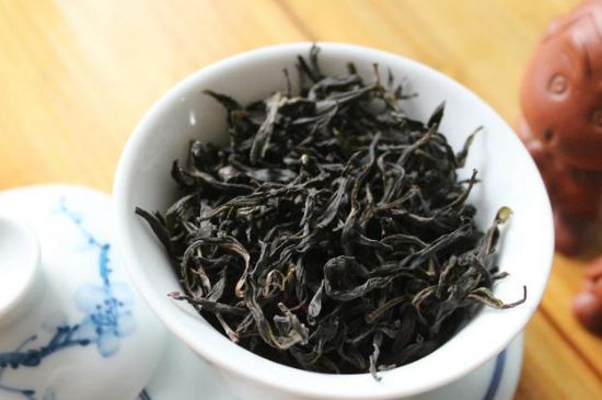 鋸朵仔跟鴨屎香哪個貴，鋸朵子和鴨屎香哪個好喝？