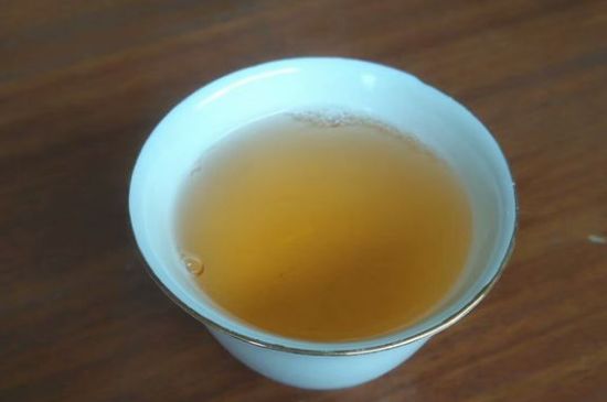 黑茶排濕毒的身體表現(xiàn)，喝黑茶排毒反應(yīng)癥狀